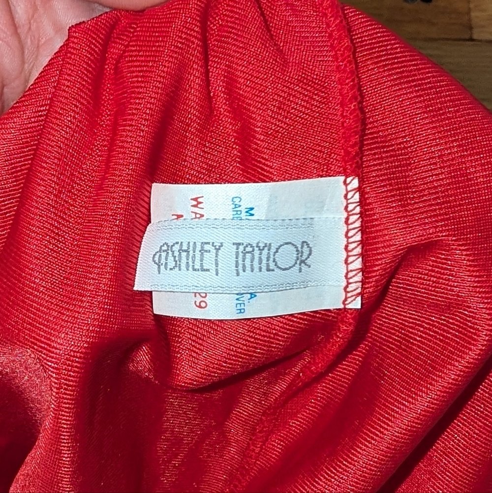 Vintage Ashley Taylor Red Lace Trimmed Slip - Picture 4 of 7